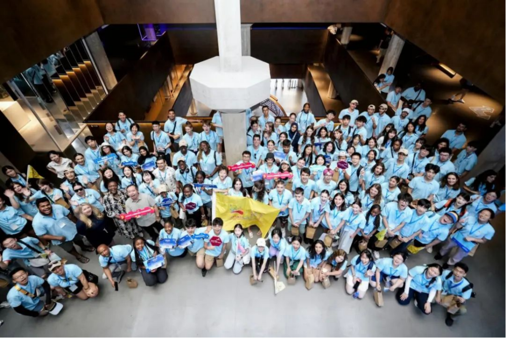 “Skills in Motion, Youth in Action”event held at Shanghai International Youth Interactive Friendship Camp: 140 young participants from China and abroad gather at WorldSkills Museum to experience the power and appeal of skills