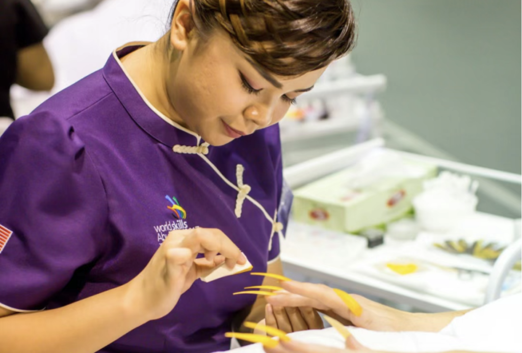 90-minute challenge: crafting ‘heavenly’ nail art! Captivating ‘finger fashion’ awaits at the WorldSkills Museum