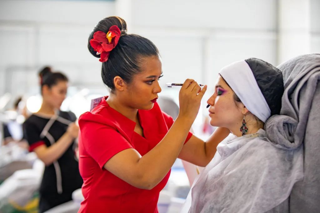 90-minute challenge: crafting ‘heavenly’ nail art! Captivating ‘finger fashion’ awaits at the WorldSkills Museum